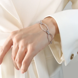 BRACCIALE A NODO IN ACCIAIO INOSSIDABILE COLORE ARGENTO 15 CM